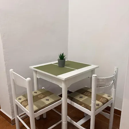 Economy With Balcony Sofia 招待所